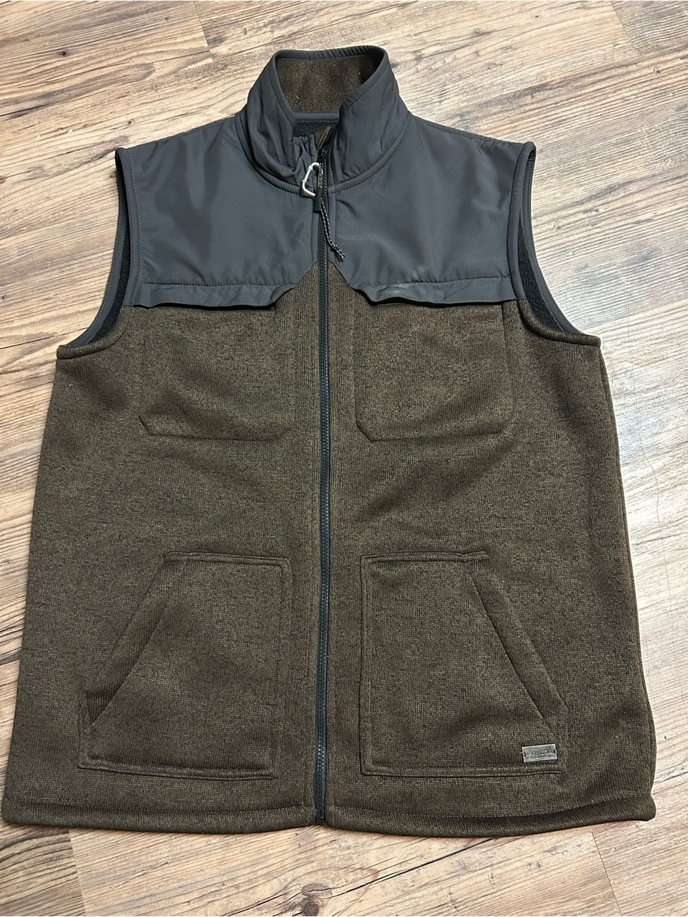 Ascend Brown Fleece Vest with Dark Contrast Yoke Mens Large